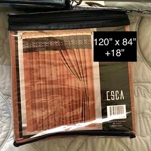 Embroidered Detail Curtain Set